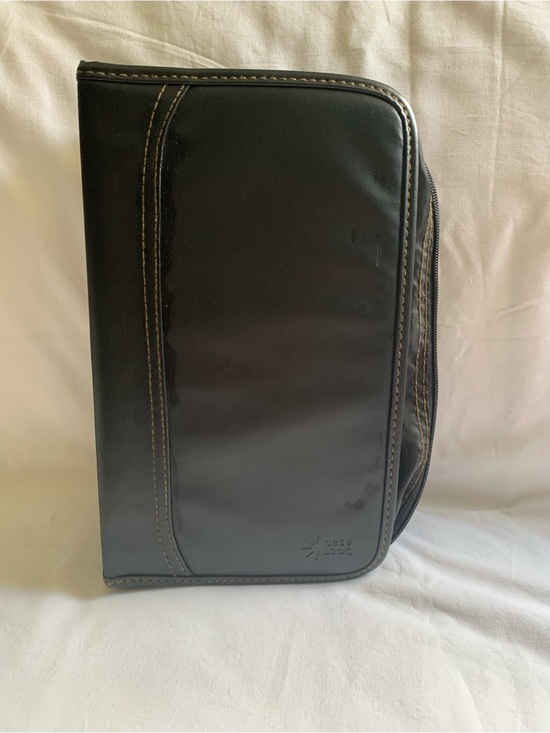 Case Logic Other - Black Case Logic 128 CD Case